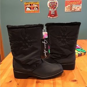JUDITH SPORT SNOWBOOTS NWT WOMENS SZ 10 BLACK SNOWFLAKE FUR LINED WATERP…